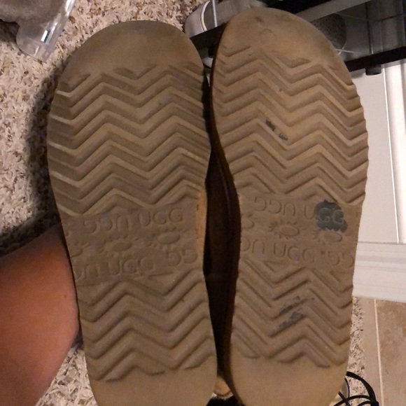 Uggs - Picture 5 of 5